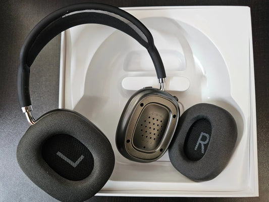 Apple Airpods Max  Generation 2 | Magnetic Cushions| With Logo, Pop Up & Free Leather Case